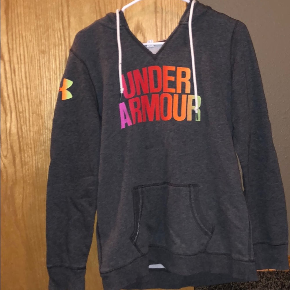 Under Armor Sweatshirt
